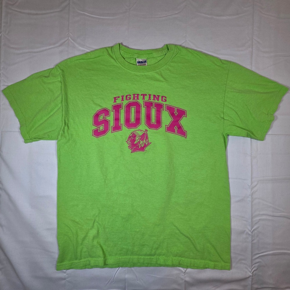Gildan Fighting Sioux Lime Green Pink Graphic T-Shirt Mens Large Collegiate Tee